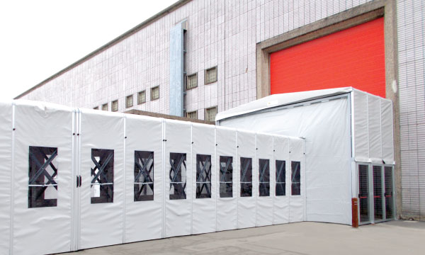 Tunnel retrattile di collegamento con moduli orientabili